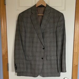 Saks Fifth Avenue Gray Sport Coat with Classic Plaid Design